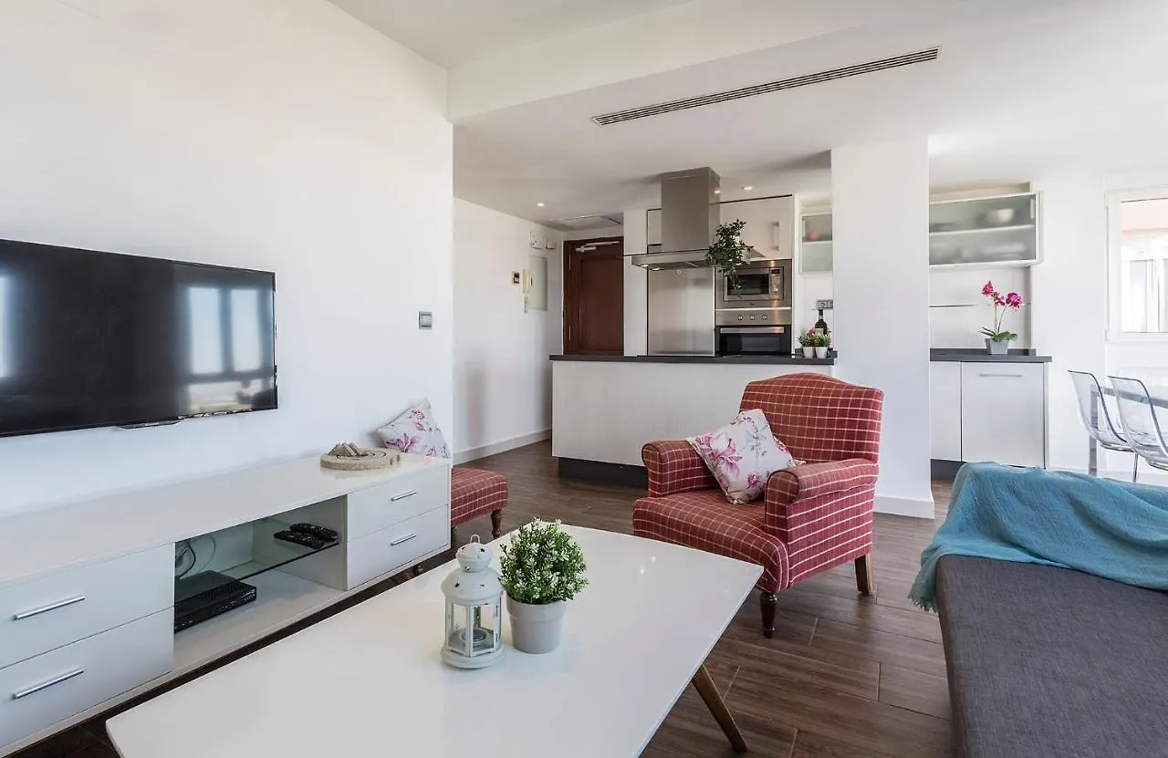 Atico Avda Cadiz Playa Apartment