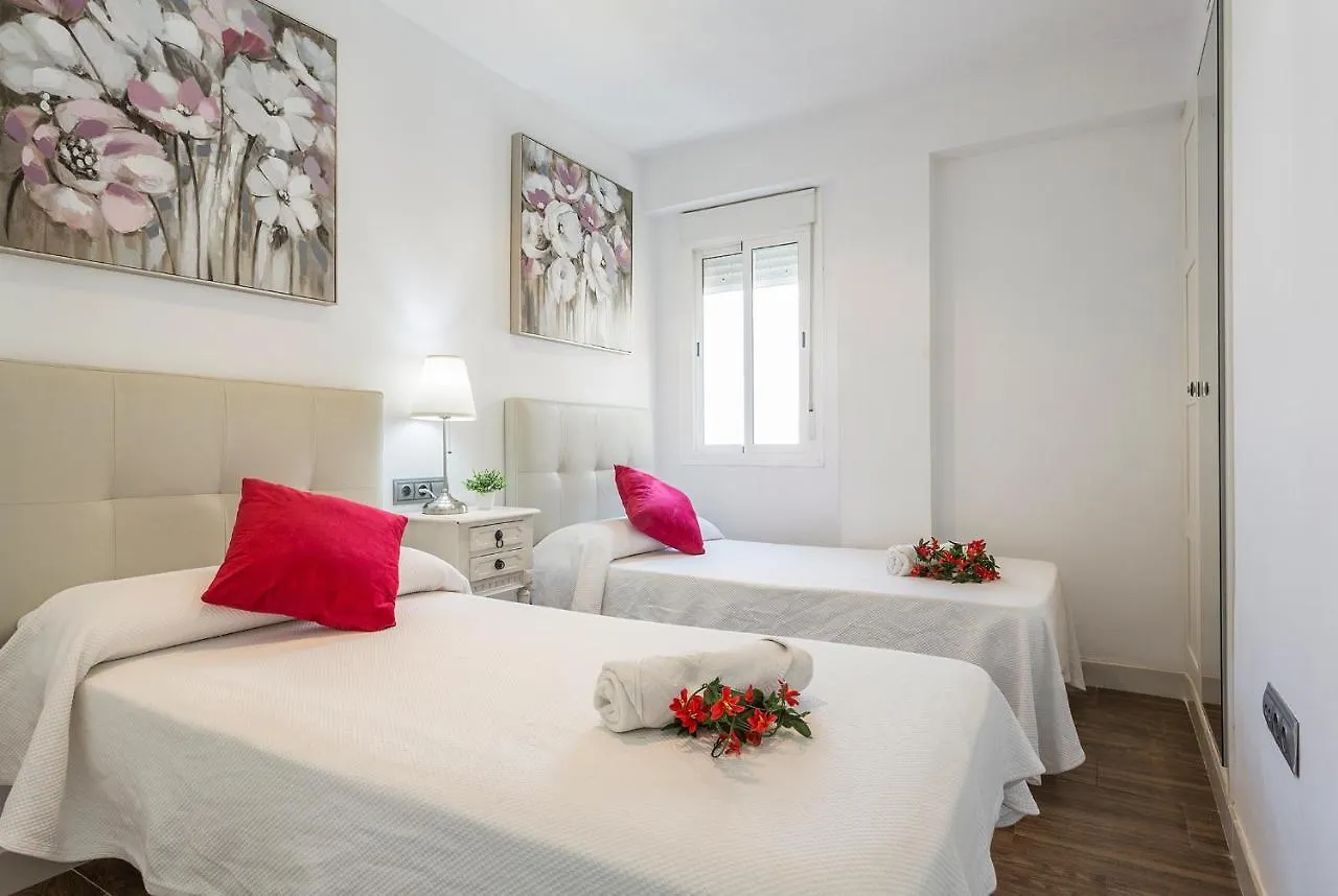 Atico Avda Cadiz Playa Apartment